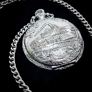☃️ Locomotive Pocket Watch